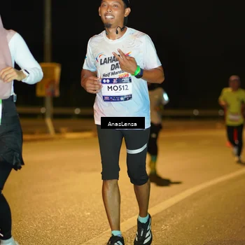 Runner Photo 7689042