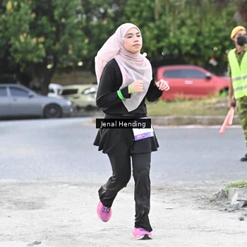 Runner Photo 7689053