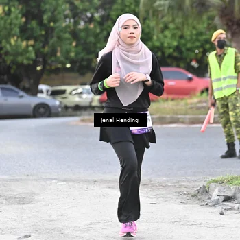 Runner Photo 7689063