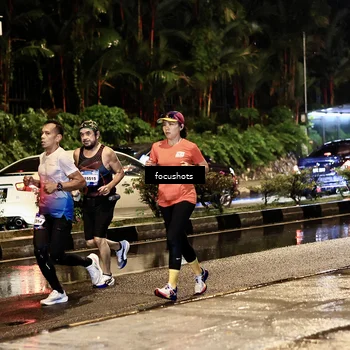 Runner Photo 7689075