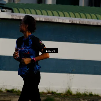Runner Photo 7689078
