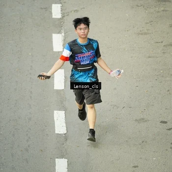 Runner Photo 7689095