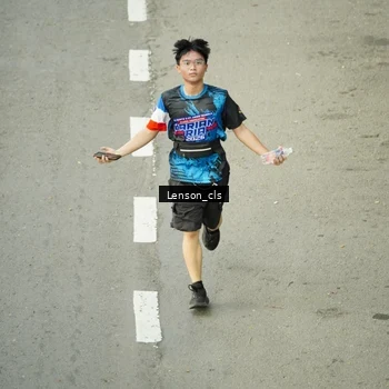 Runner Photo 7689098