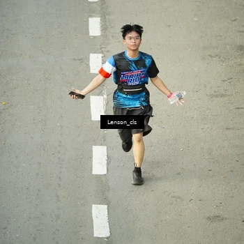Runner Photo 7689101
