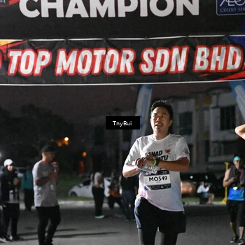 Runner Photo 7689108
