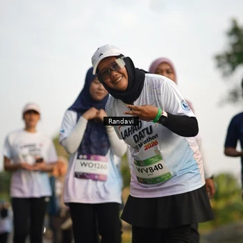 Runner Photo 7689110