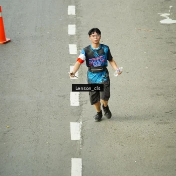 Runner Photo 7689114