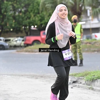 Runner Photo 7689115