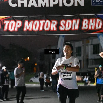 Runner Photo 7689121