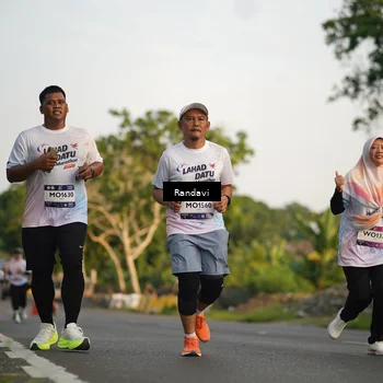 Runner Photo 7689130