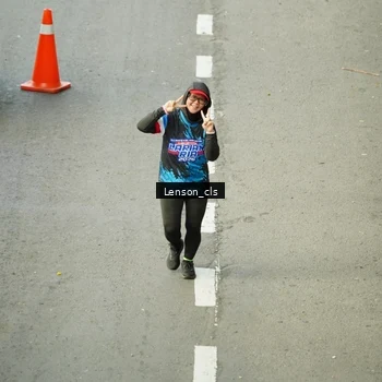 Runner Photo 7689142