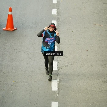 Runner Photo 7689143