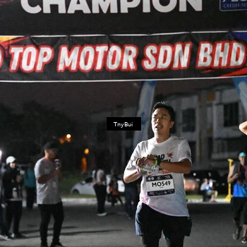 Runner Photo 7689151