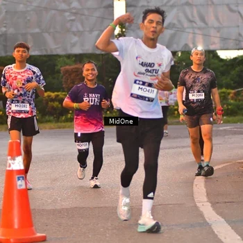 Runner Photo 7689156