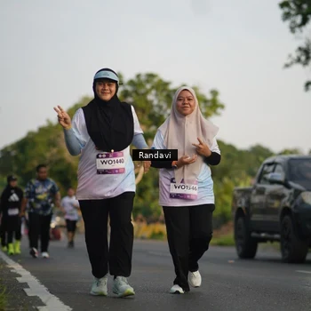Runner Photo 7689180