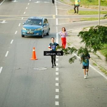 Runner Photo 7689196