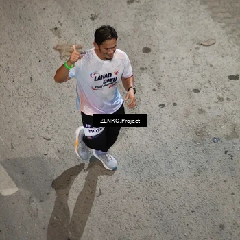 Runner Photo 7689221