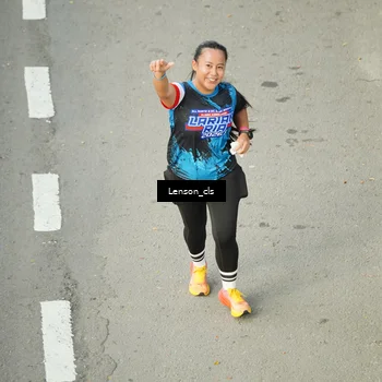 Runner Photo 7689255