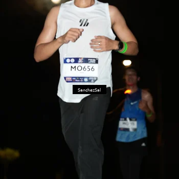 Runner Photo 7689259