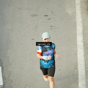 Runner Photo 7689288