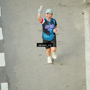 Runner Photo 7689294