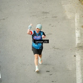 Runner Photo 7689301