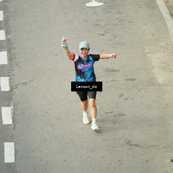 Runner Photo 7689310
