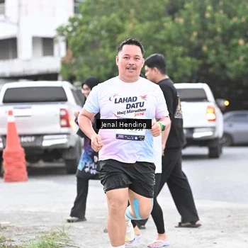 Runner Photo 7689318