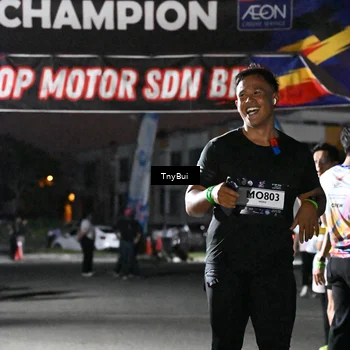 Runner Photo 7689331