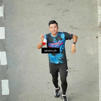 Runner Photo 7689335