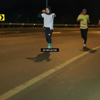 Runner Photo 7689340