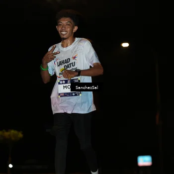 Runner Photo 7689350