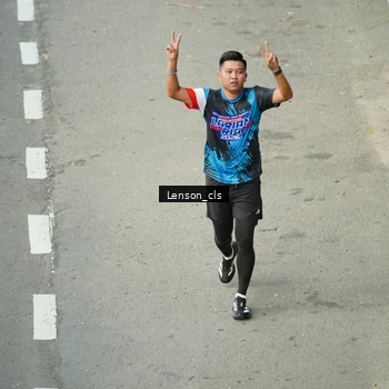 Runner Photo 7689354