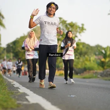 Runner Photo 7689366