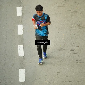 Runner Photo 7689370
