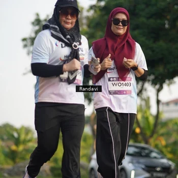 Runner Photo 7689377
