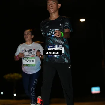 Runner Photo 7689387