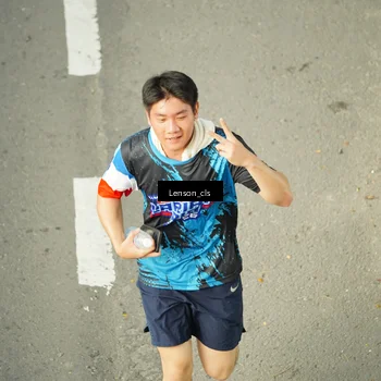 Runner Photo 7689388