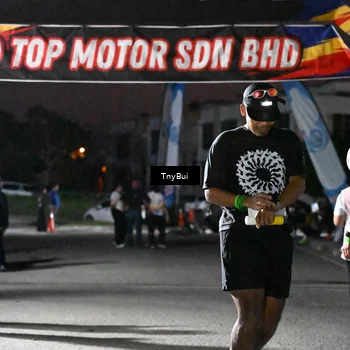 Runner Photo 7689391