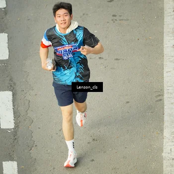 Runner Photo 7689412