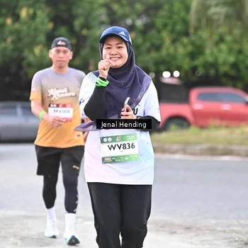 Runner Photo 7689443