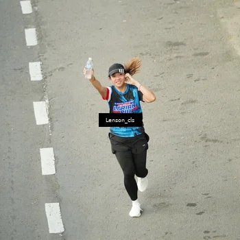 Runner Photo 7689476