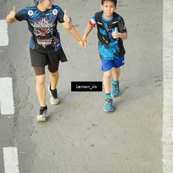Runner Photo 7689502