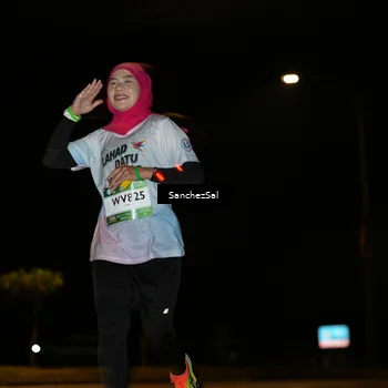Runner Photo 7689510