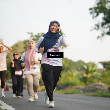 Runner Photo 7689515