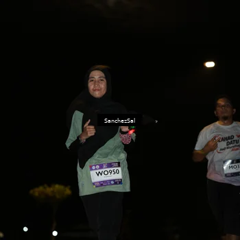 Runner Photo 7689544