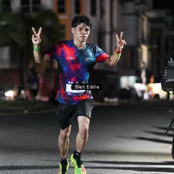 Runner Photo 7689554