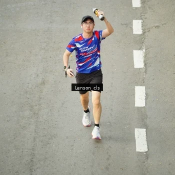 Runner Photo 7689586