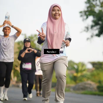 Runner Photo 7689590