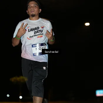 Runner Photo 7689593